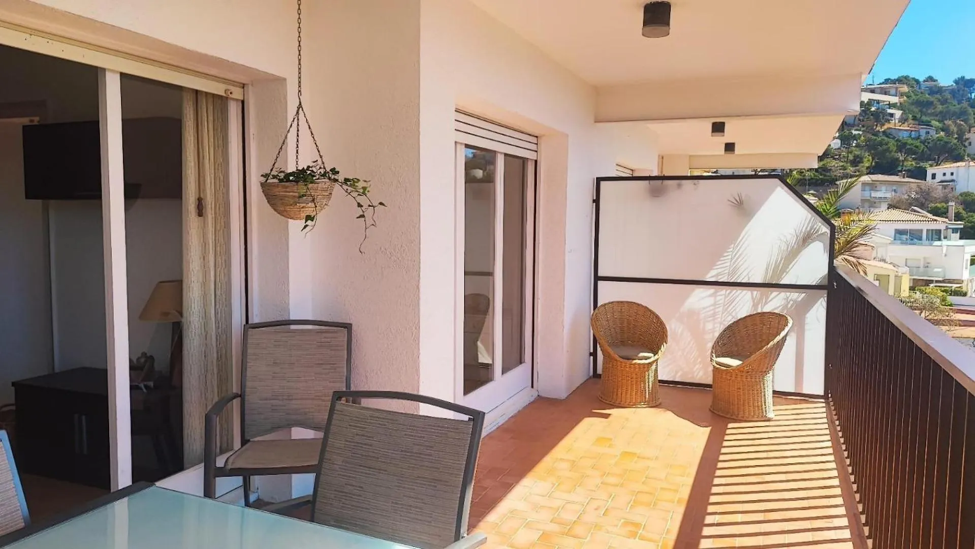 Pau Picasso Vacaciones Apartment Tossa de Mar Spain